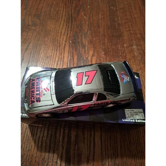 Vintage 96 Action Platinum Darrell Waltrip Parts America Chrome Die Cast Nascar - Picture 2 of 12